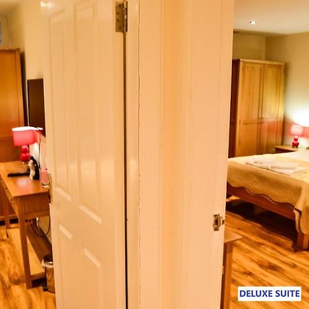 Edinburgh City Suites Екстериор снимка