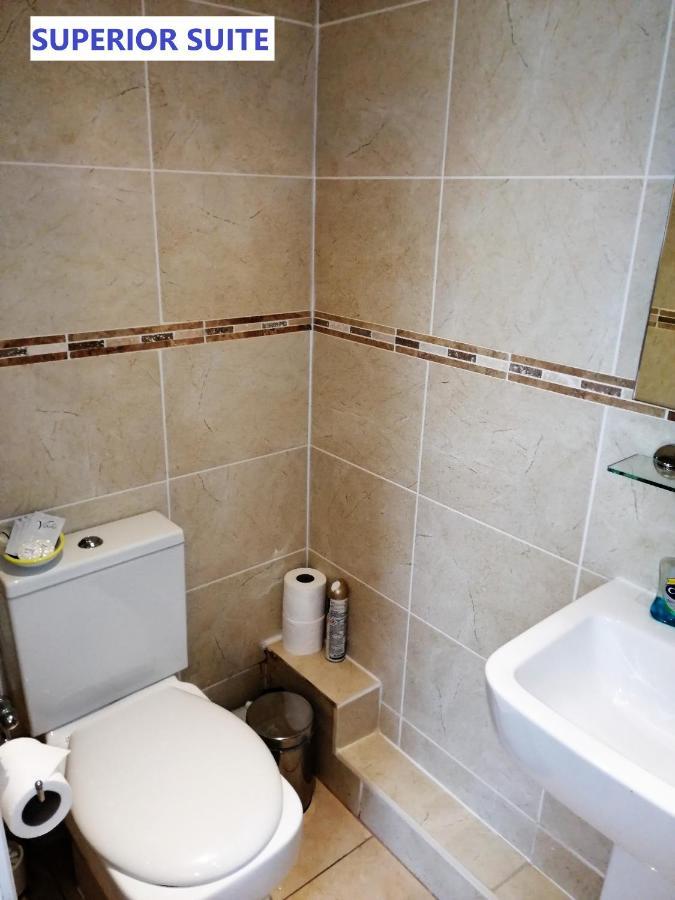 Edinburgh City Suites Екстериор снимка