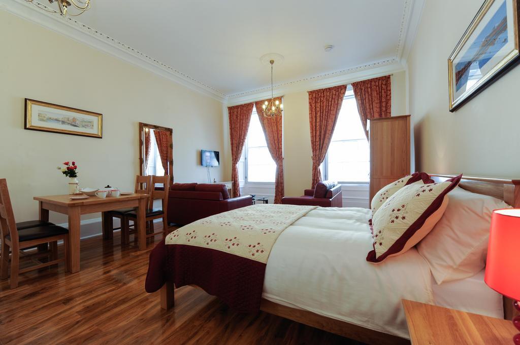 Edinburgh City Suites Екстериор снимка