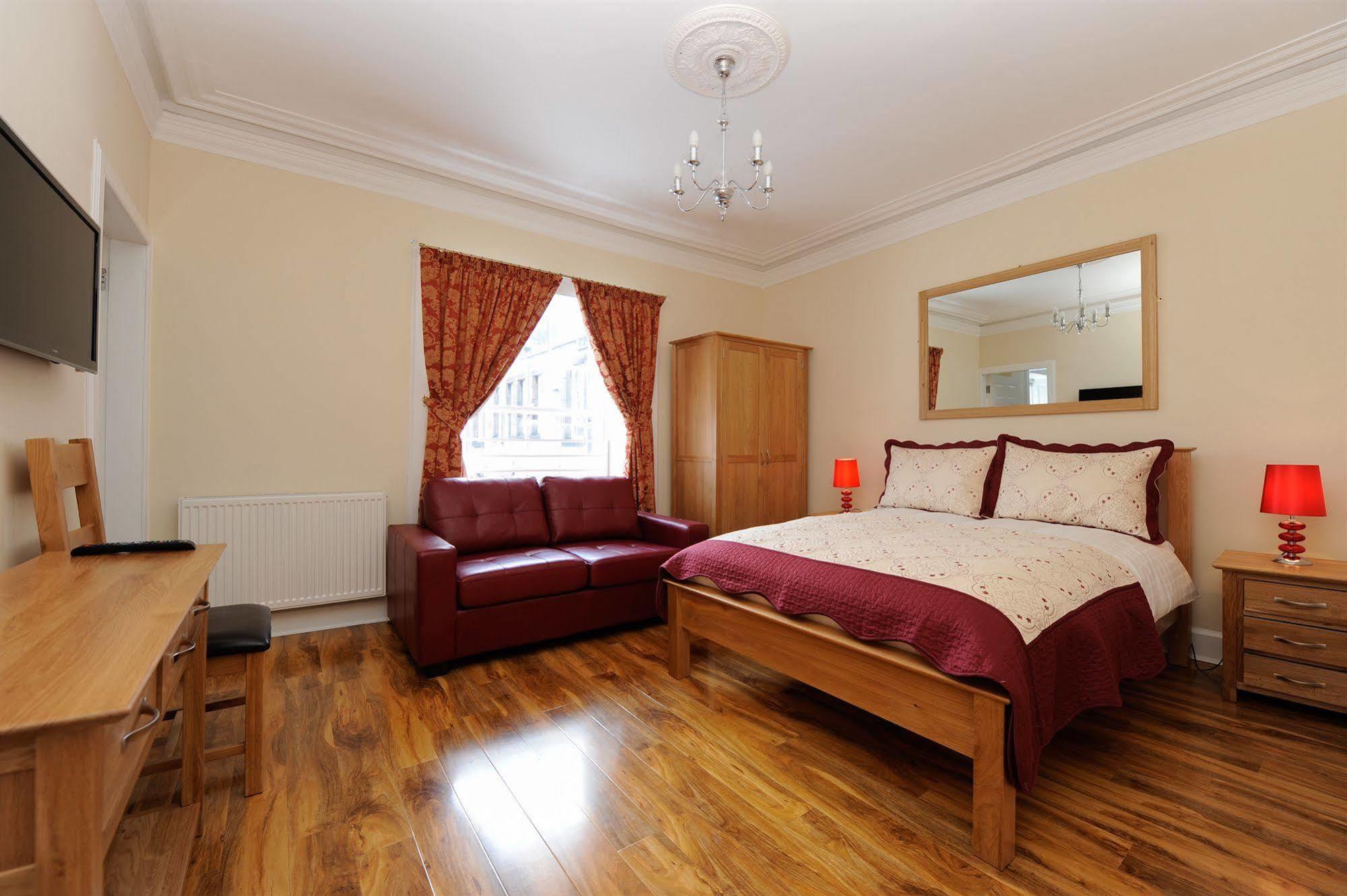 Edinburgh City Suites Екстериор снимка