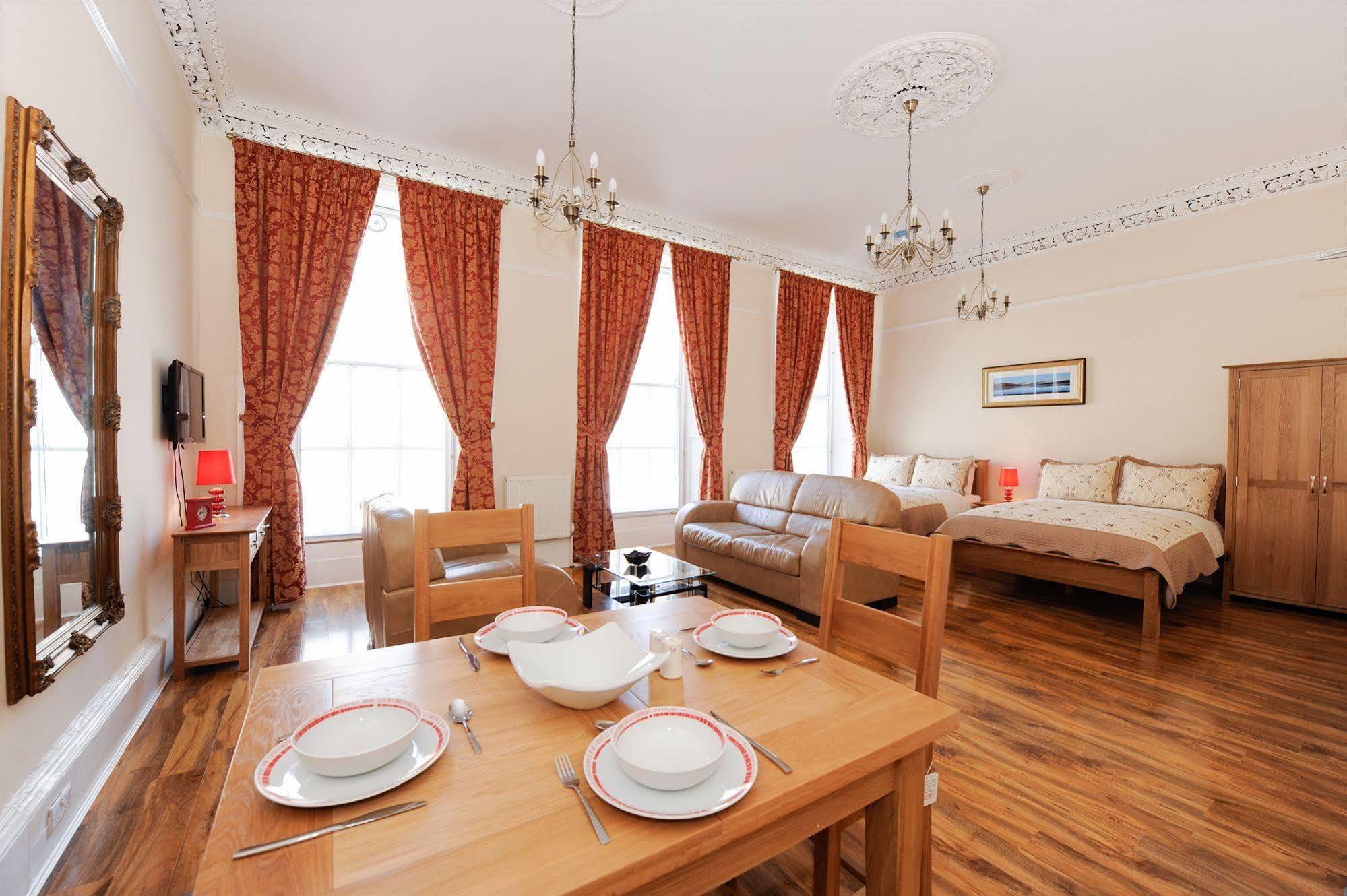 Edinburgh City Suites Екстериор снимка