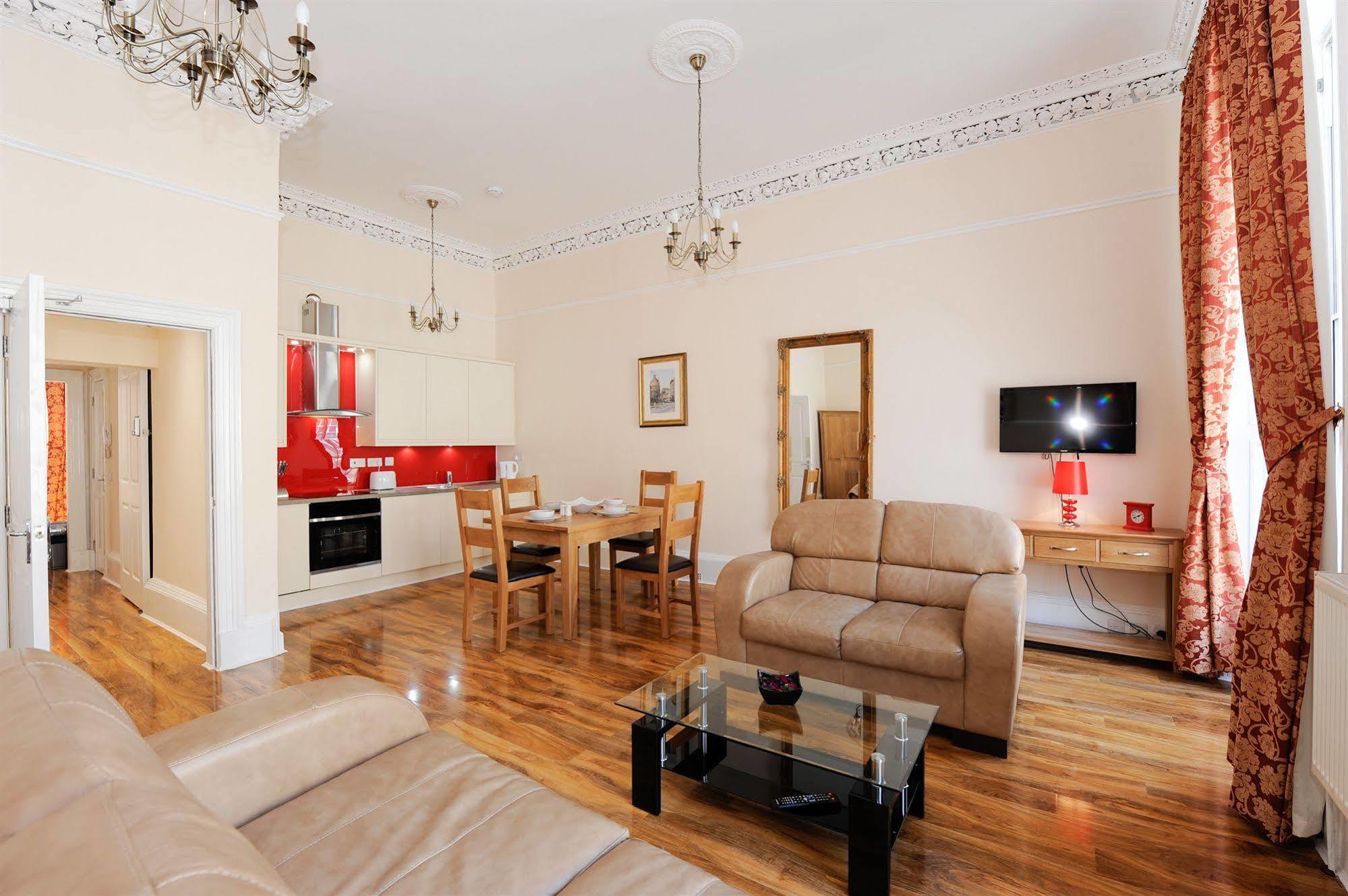 Edinburgh City Suites Екстериор снимка