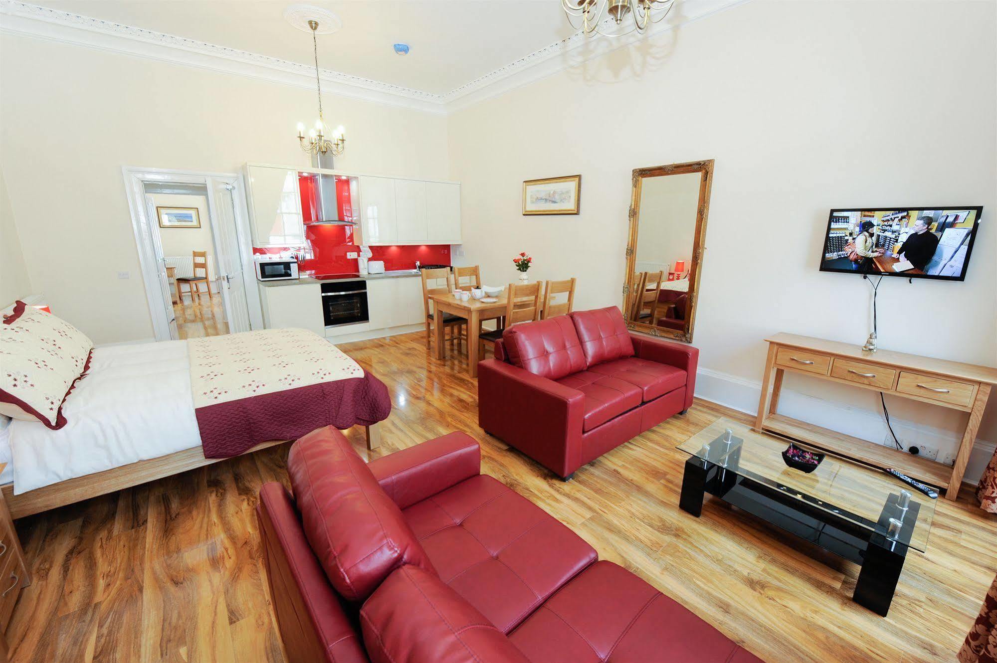 Edinburgh City Suites Екстериор снимка