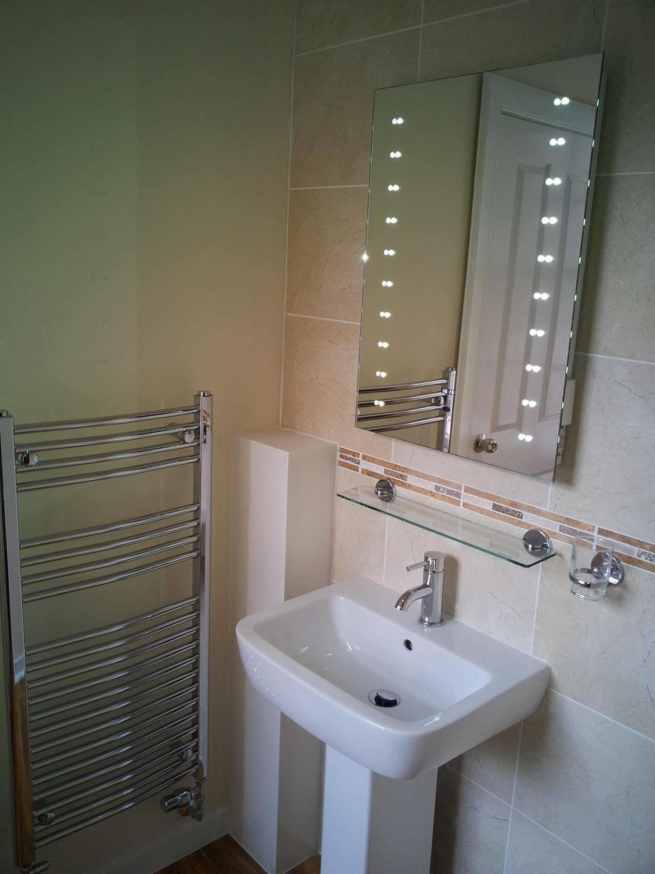 Edinburgh City Suites Екстериор снимка