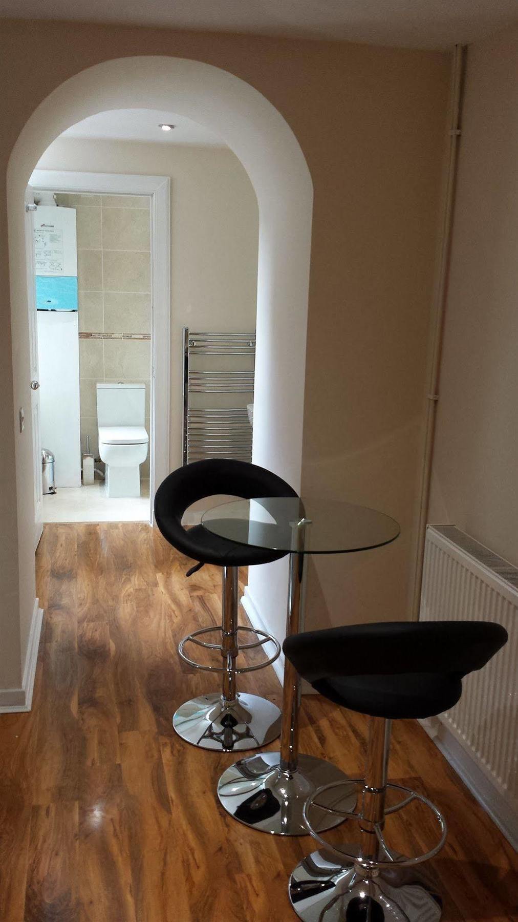 Edinburgh City Suites Екстериор снимка